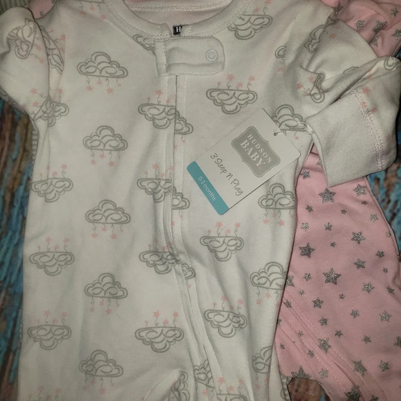 Baby Hudson sleep play suits 0-3 - Picture 2 of 4